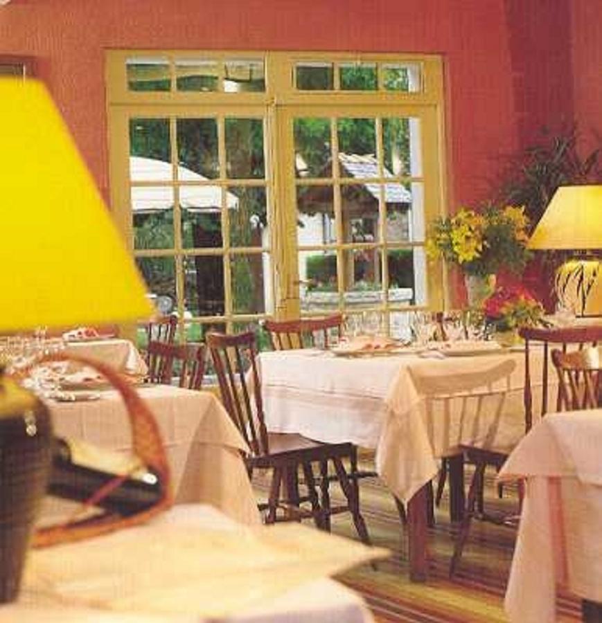 Hotel Bouloc Gabriac  Zimmer foto